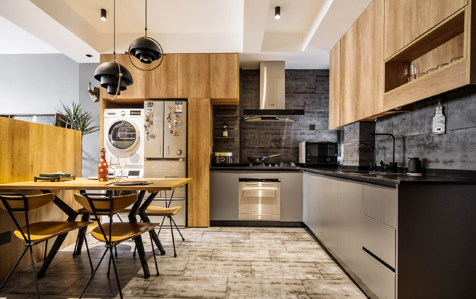 你知道墻面反堿是什么造成的嗎？處理墻面反堿的方法有哪些？