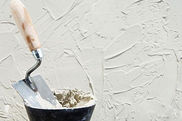 新房裝修膩?zhàn)尤绾喂蔚糜挚煊趾?？刮膩?zhàn)拥牟襟E和訣竅學(xué)一學(xué)！